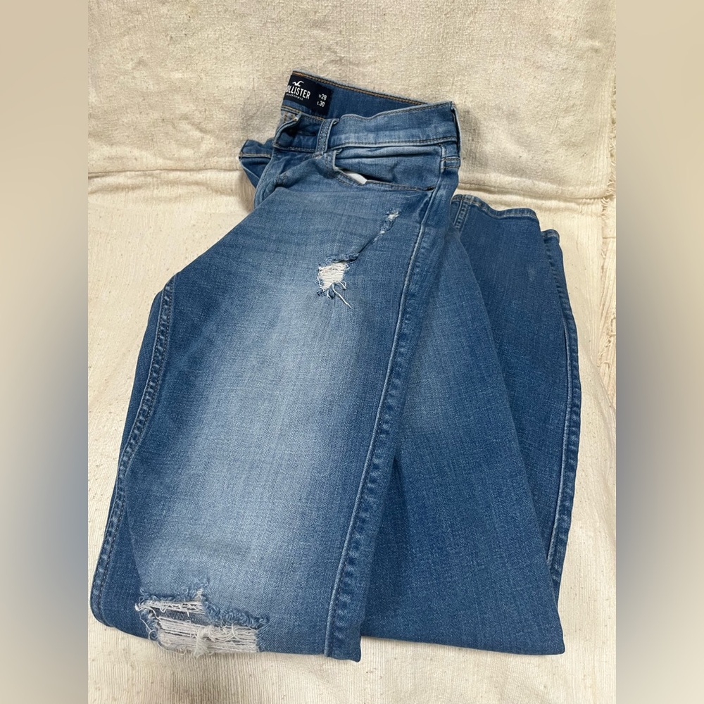 Hollister - Men’s Size 28/30 - Skinny Jeans